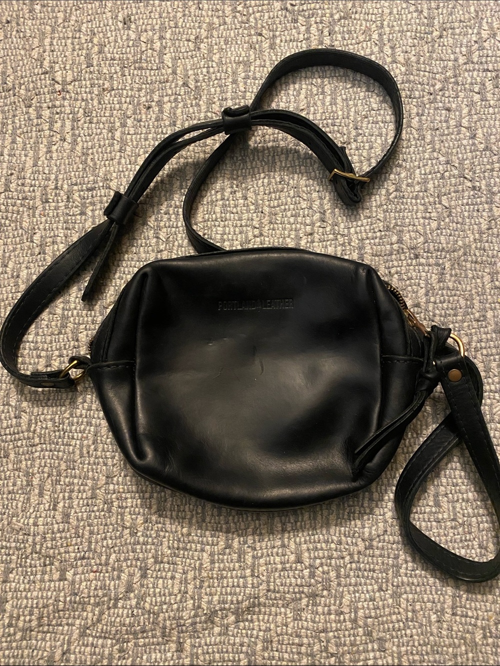 Portland Leather Black Round Leather Crossbody Bag